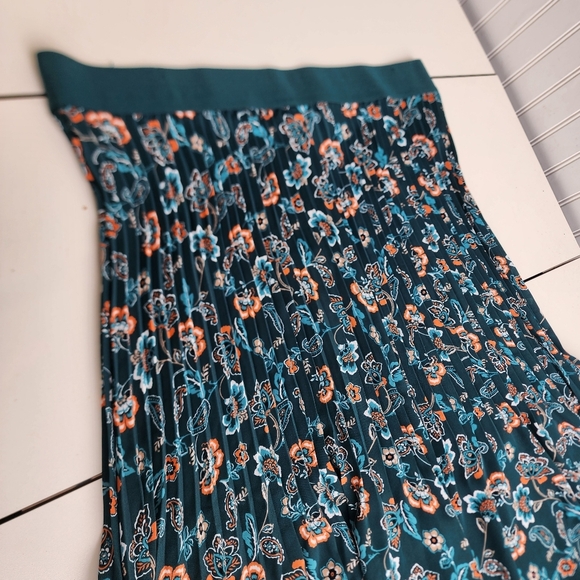 J.Jill Women’s Midi Skirt Wearever  Collection Green Paisley Floral Pleated XL - Picture 4 of 9